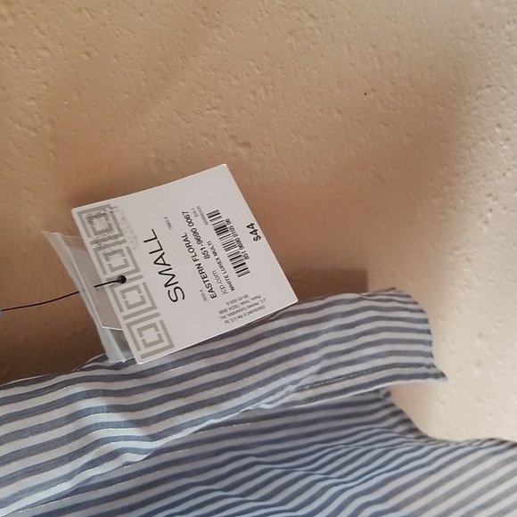 3/4 sleeve blouse blue stripes with white and gold small - Picture 3 of 6